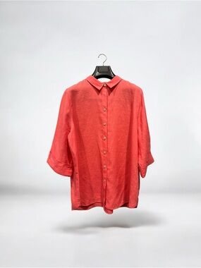 Classic Coral Button-Down Shirt with Short Sleeves